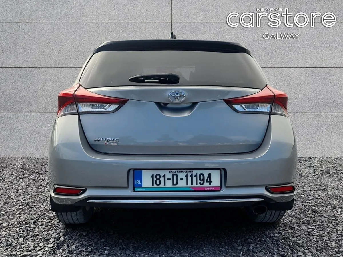 Toyota Auris 1.2 D4-T 5Dr Luna Sport - Image 4