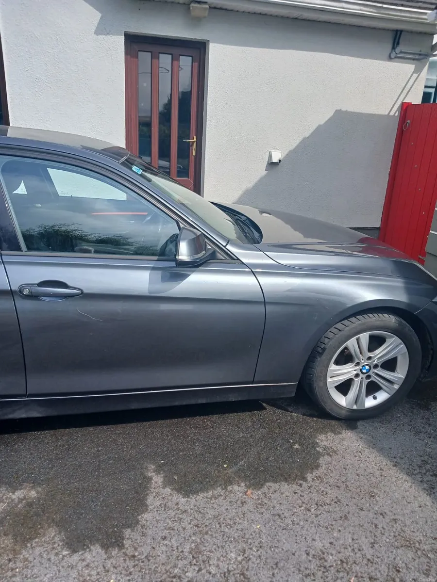 BMW 3-Series 2016 - Image 4