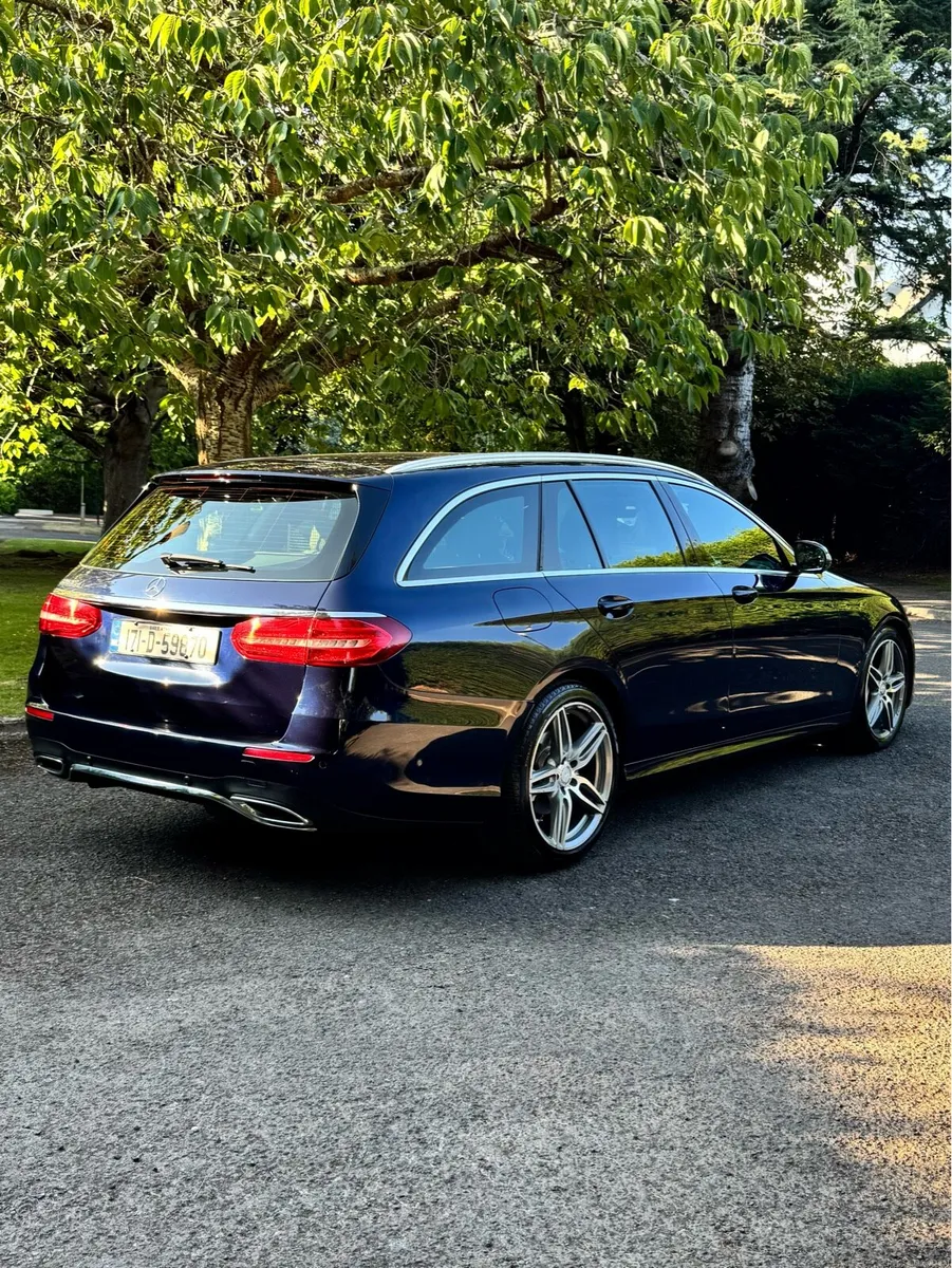 Mercedes E220D E-Class AMG Line - Image 2