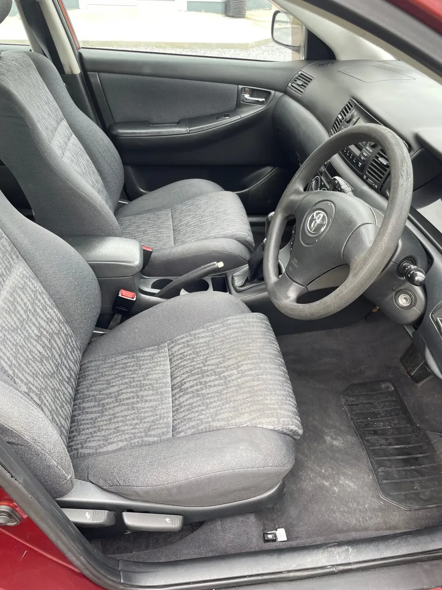 Toyota Corolla 2004  tax 12/26 - Image 4