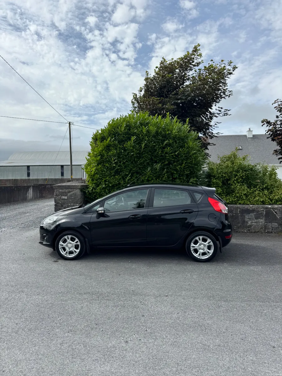 Ford Fiesta 2016 . 1.2 PETROL - Image 5