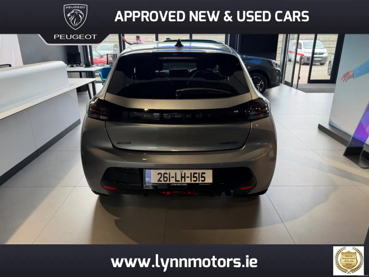 Peugeot 208 ALLURE 1.2 MHEV EDCT 4DR A - Image 4