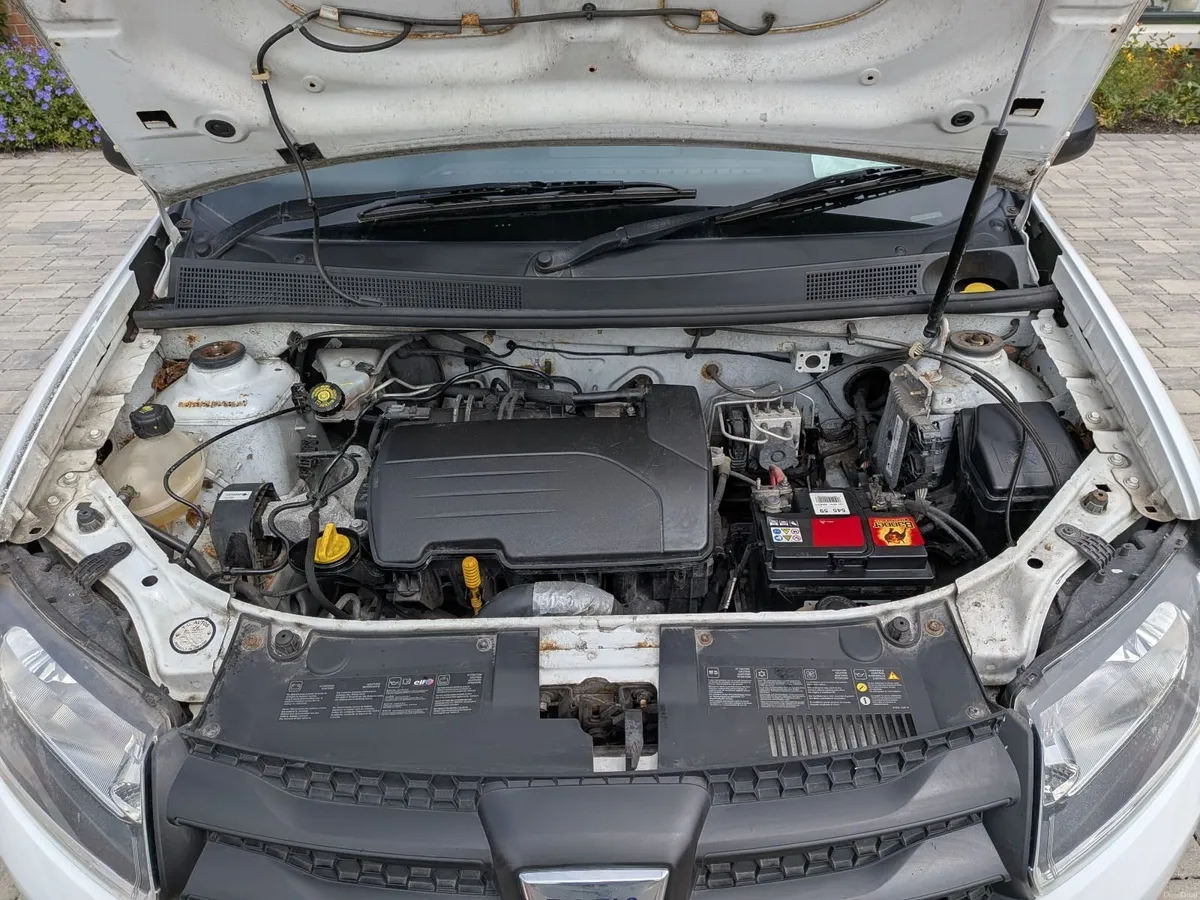 Dacia Sandero 2013 - Image 2