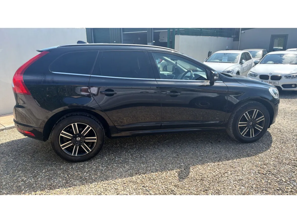 Volvo XC60 2.0 D4 SE NAV 190BHP AUTO 5DR - Image 3