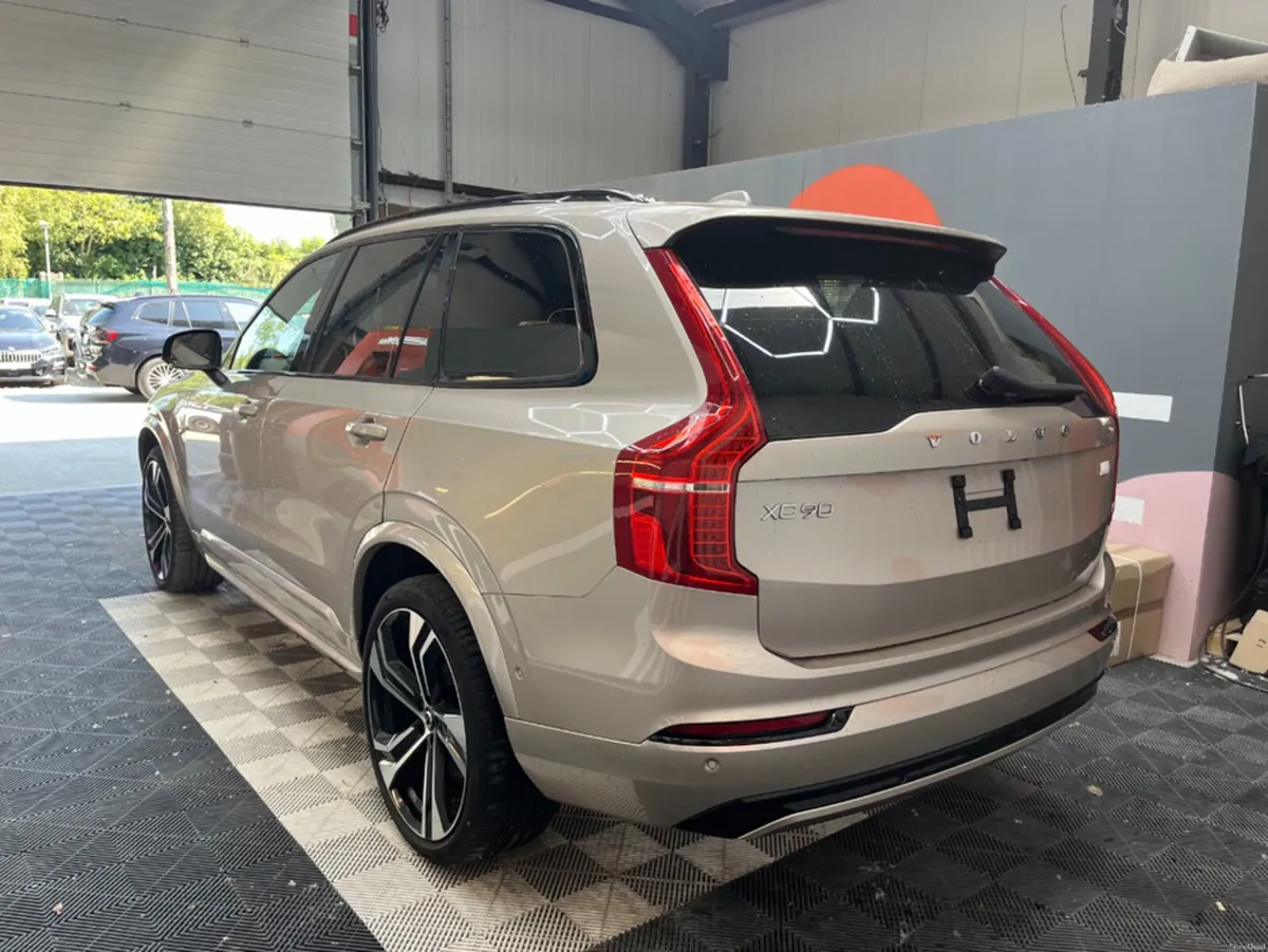 Volvo XC90 2023 VOLVO XC90 T8 PLUG-IN 2.0 AUTOMATI - Image 4