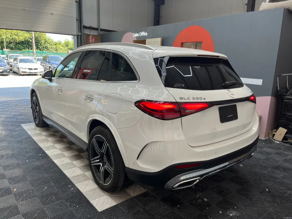 Mercedes-Benz GLC 2025 MERCEDES-BENZ GLC350E 4MATI - Image 4