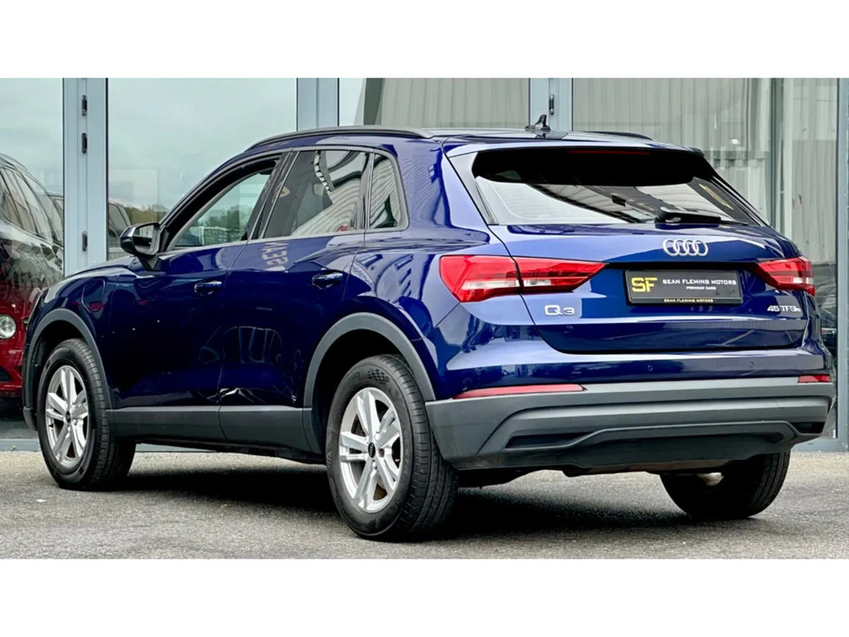 Audi Q3 SPORT 45 TFSI E S-A - Image 4