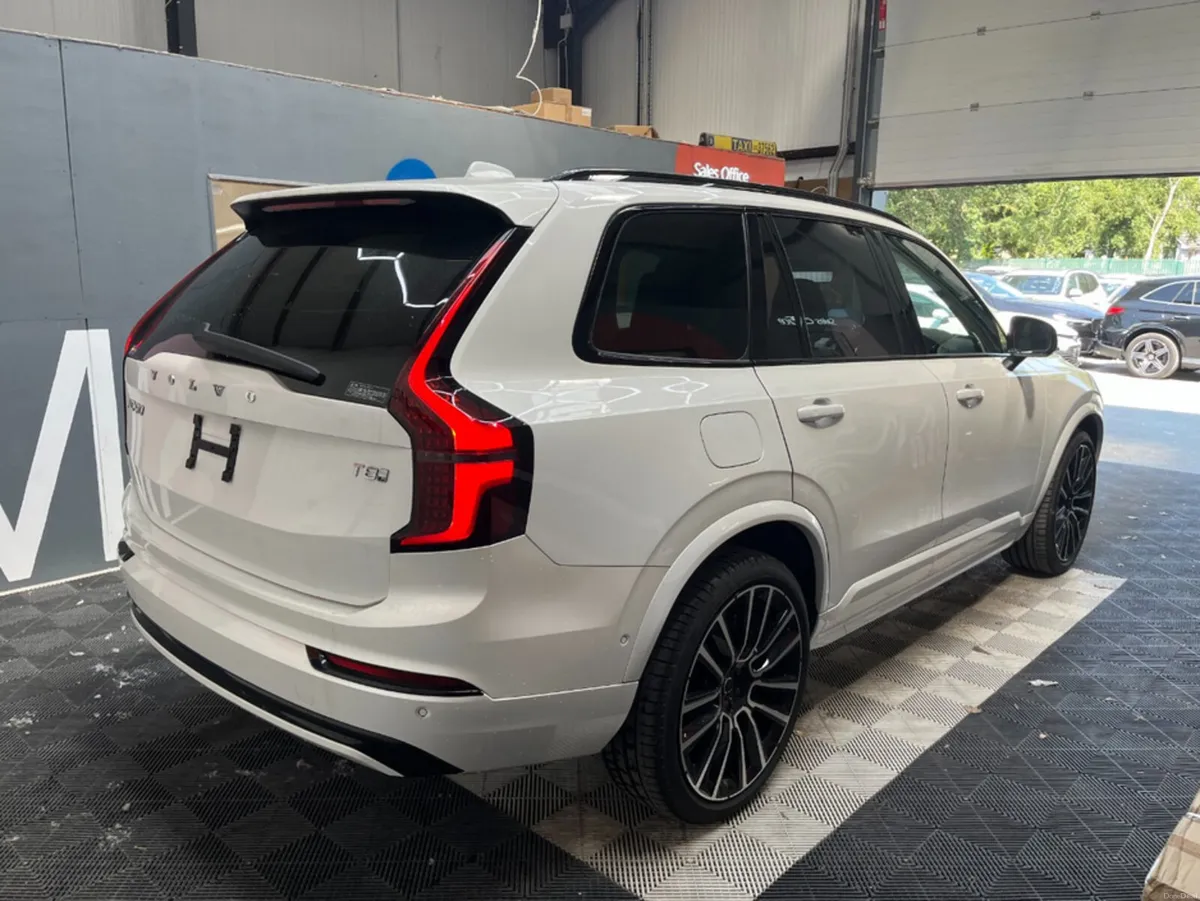 Volvo XC90 2025 VOLVO XC90 T8 PLUG-IN 2.0 AUTOMATI - Image 2