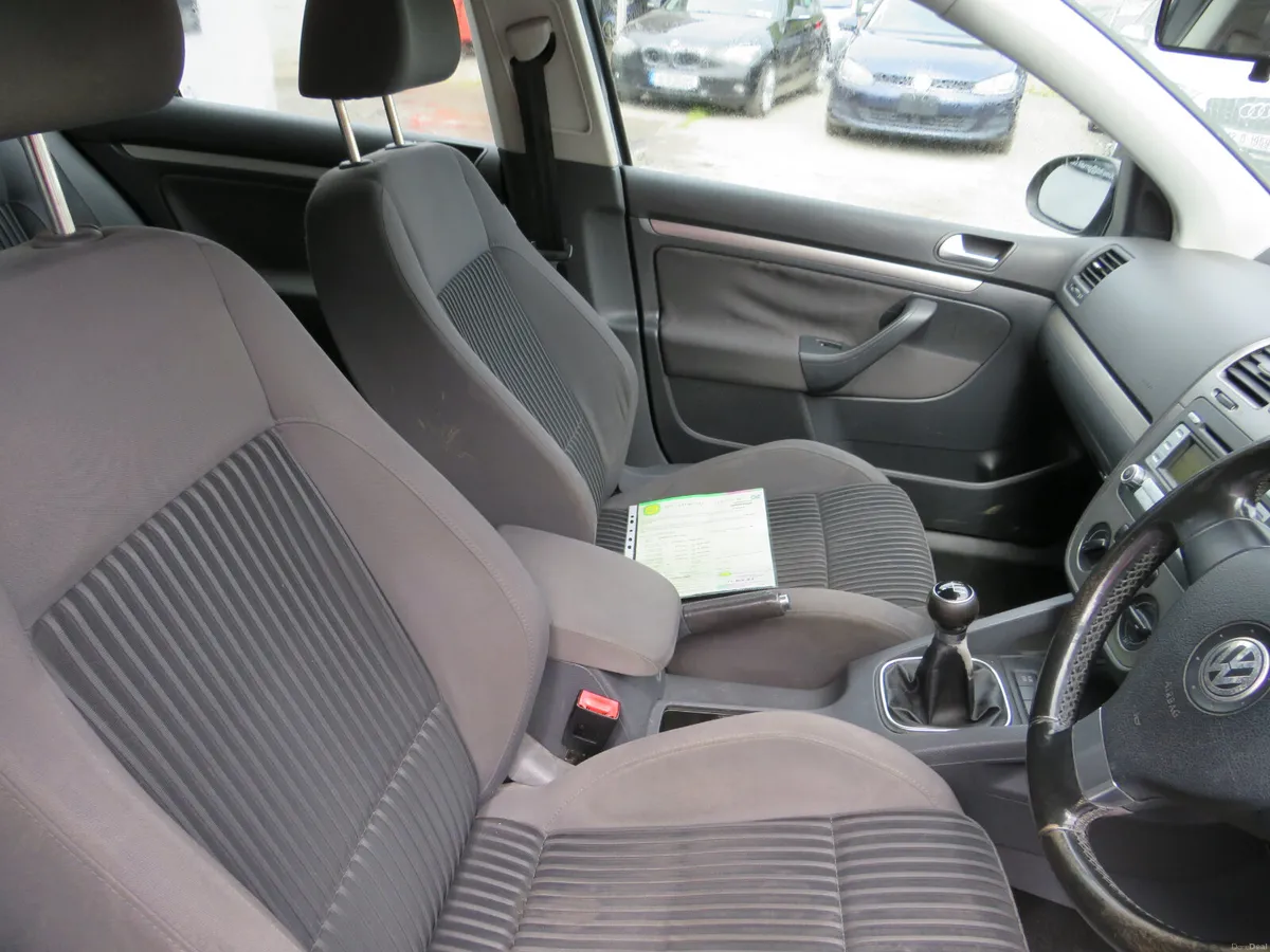 Volkswagen Golf 2007 5DR JUST NCTD 27 - Image 3