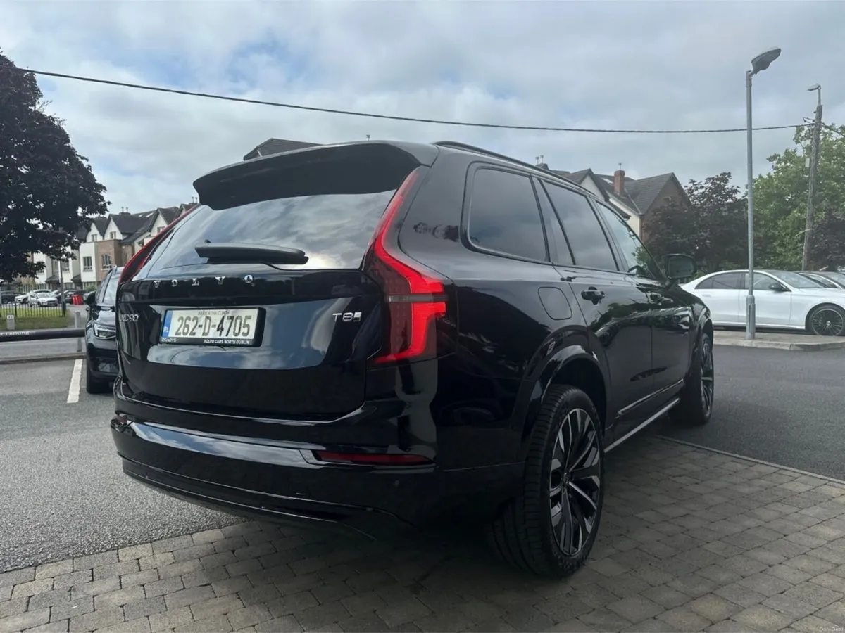 Volvo XC90 XC90 T8 Ultra AWD PHEV--Front Seat Mass - Image 4