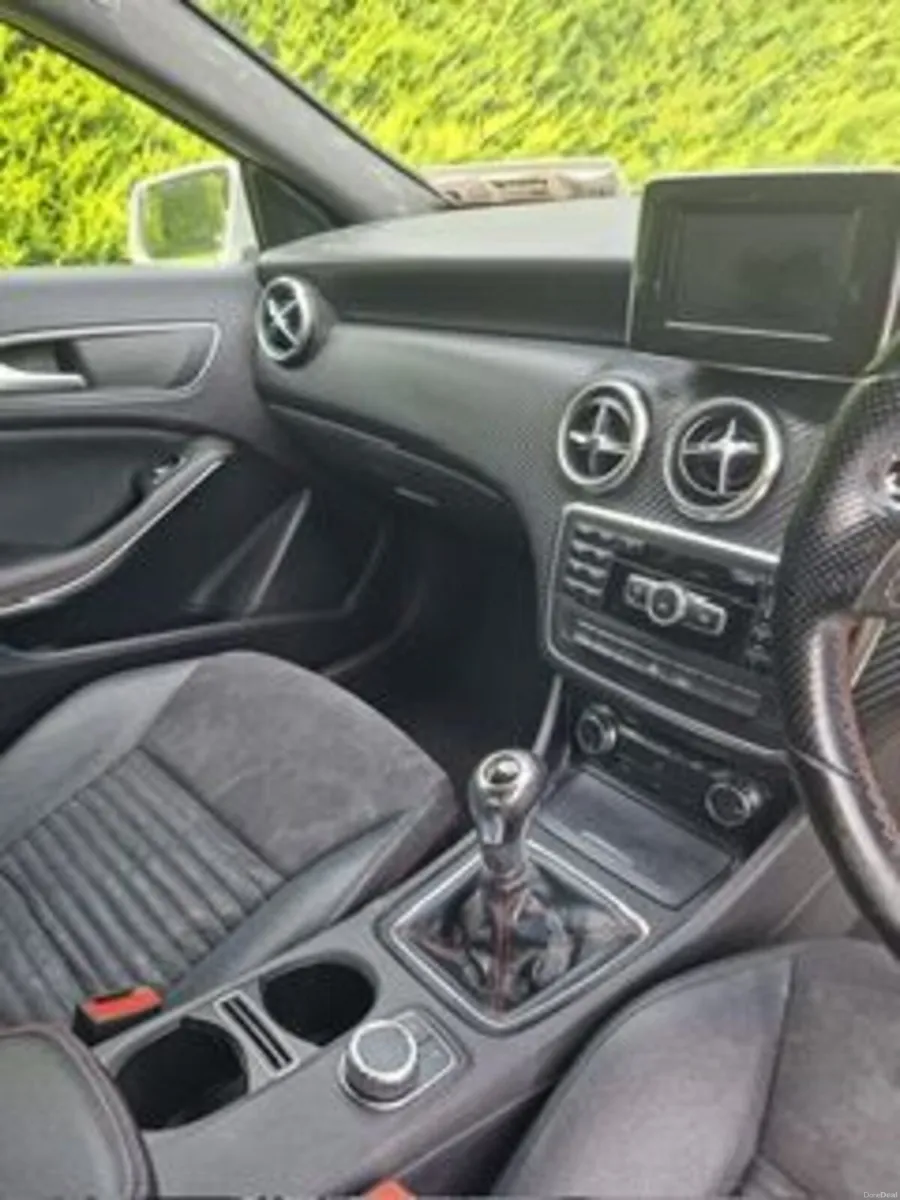 Mercedes-Benz A-Class 2013 - Image 2