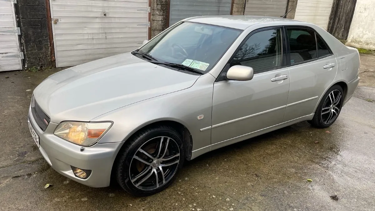Toyota Altezza AS200 (GXE10) - Image 4