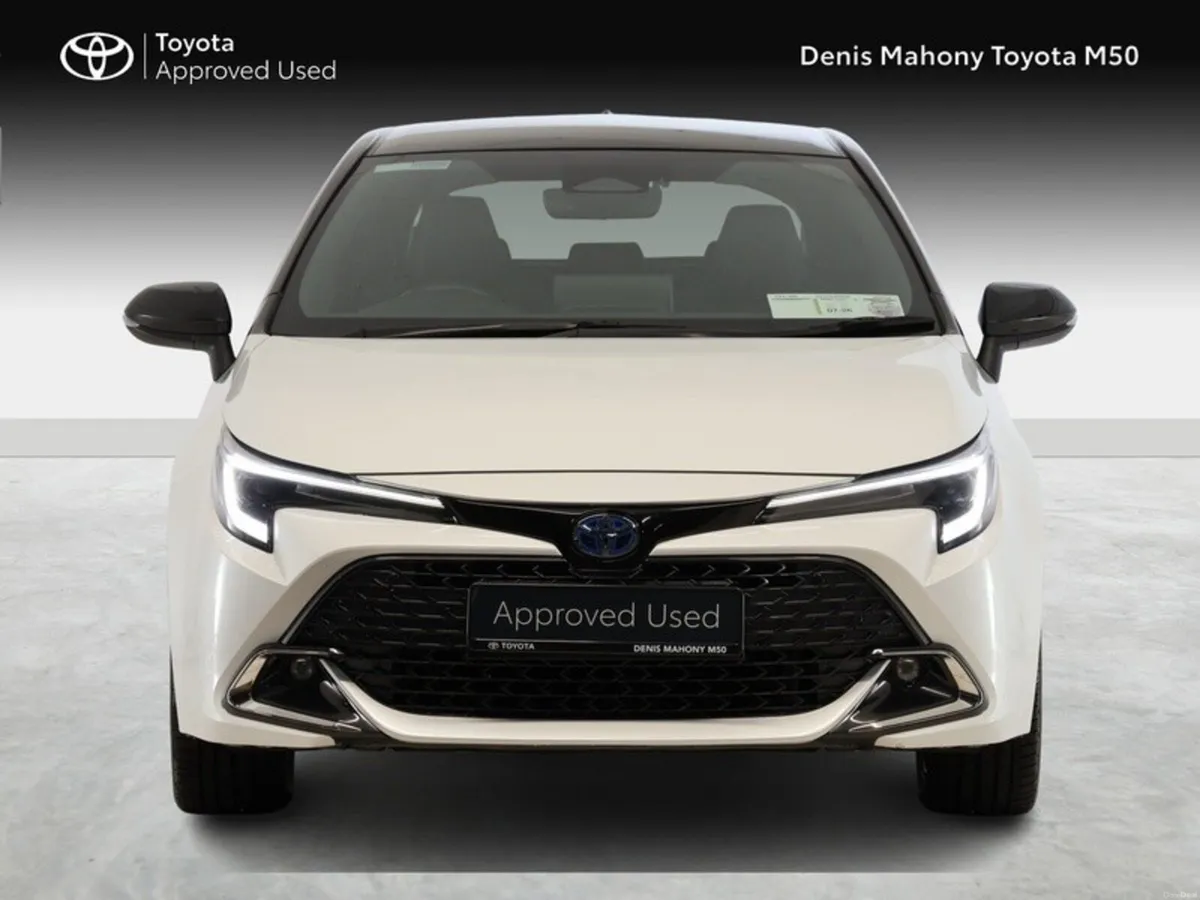 Toyota Corolla Luna Sport Hybrid Hatchback - Image 5