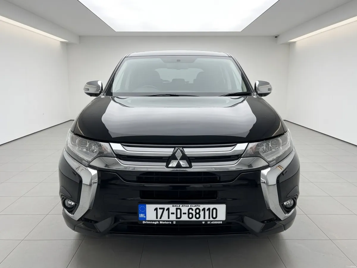 Mitsubishi Outlander 2017 HIGH SPEC PHEV - Image 4