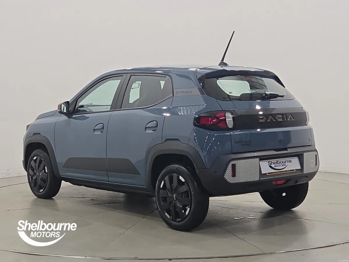 Dacia Spring Spring 24kWh Extreme 100 75kW 5dr Aut - Image 2
