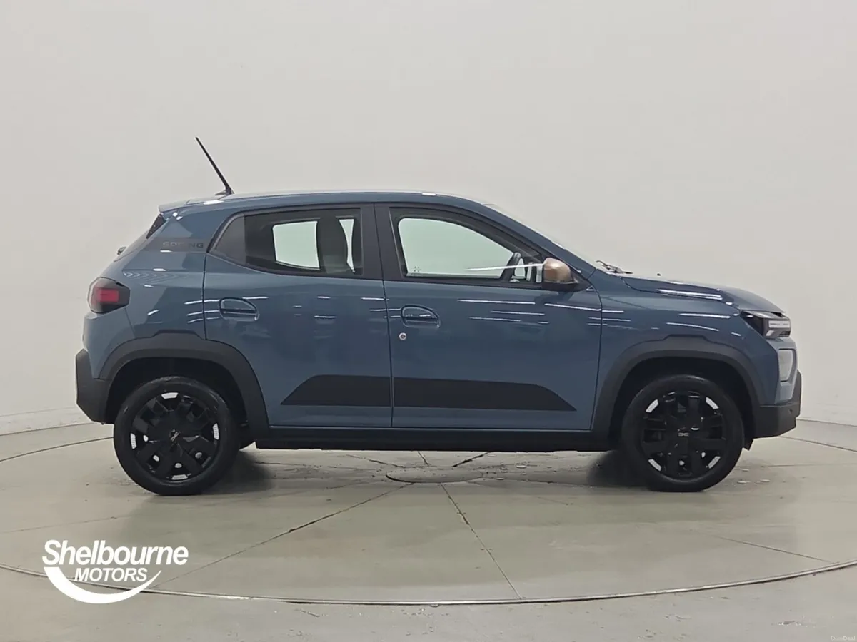 Dacia Spring Spring 24kWh Extreme 100 75kW 5dr Aut - Image 3