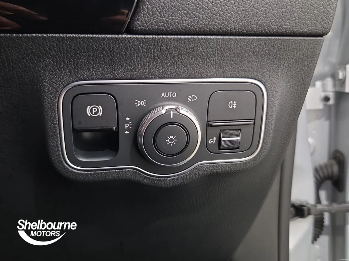 Mercedes-Benz GLA Class Gla Hatchback AMG Line - Image 5