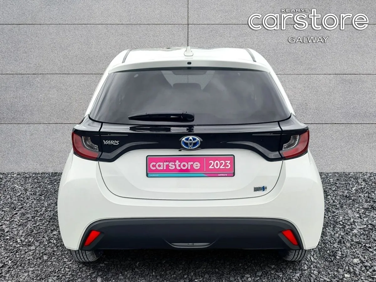 Toyota Yaris Hybrid X - Image 4