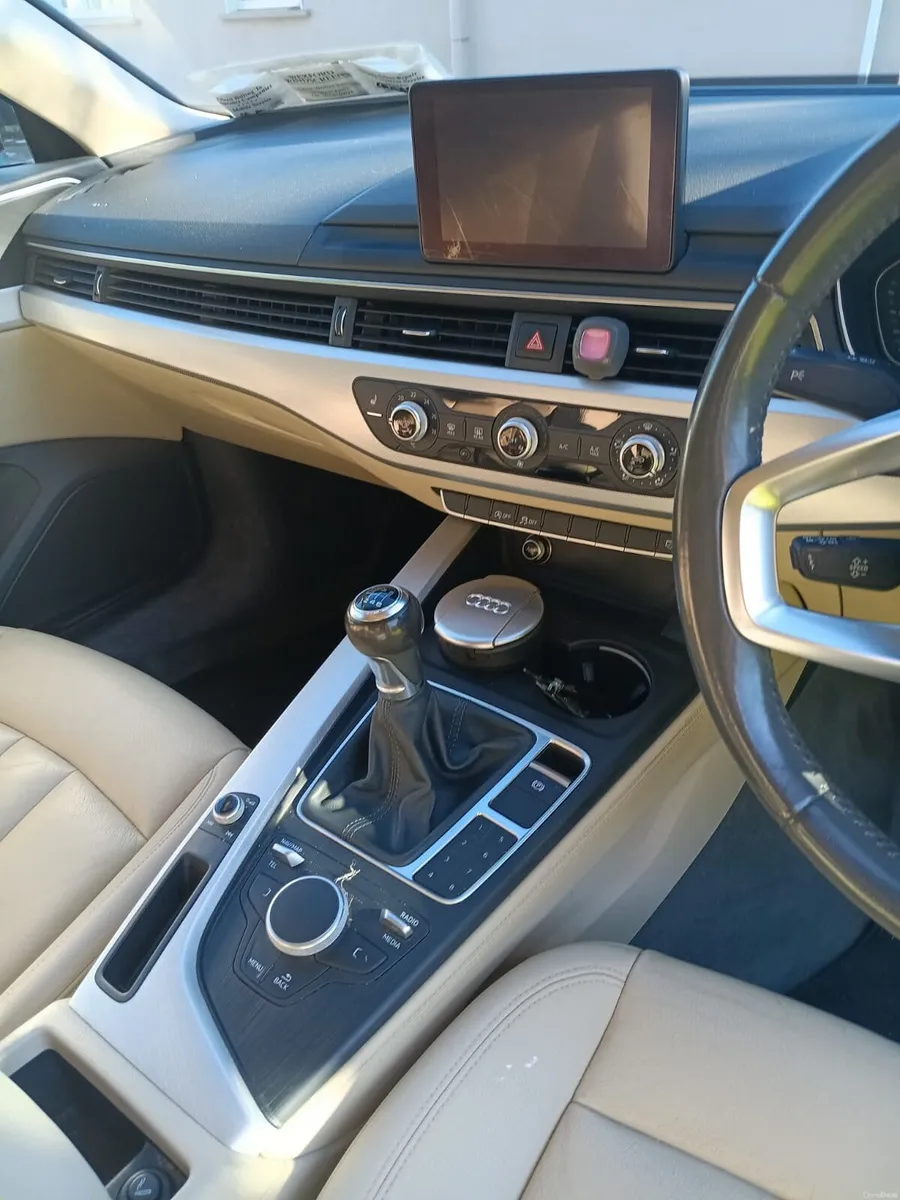 AUDI A4 - Image 6