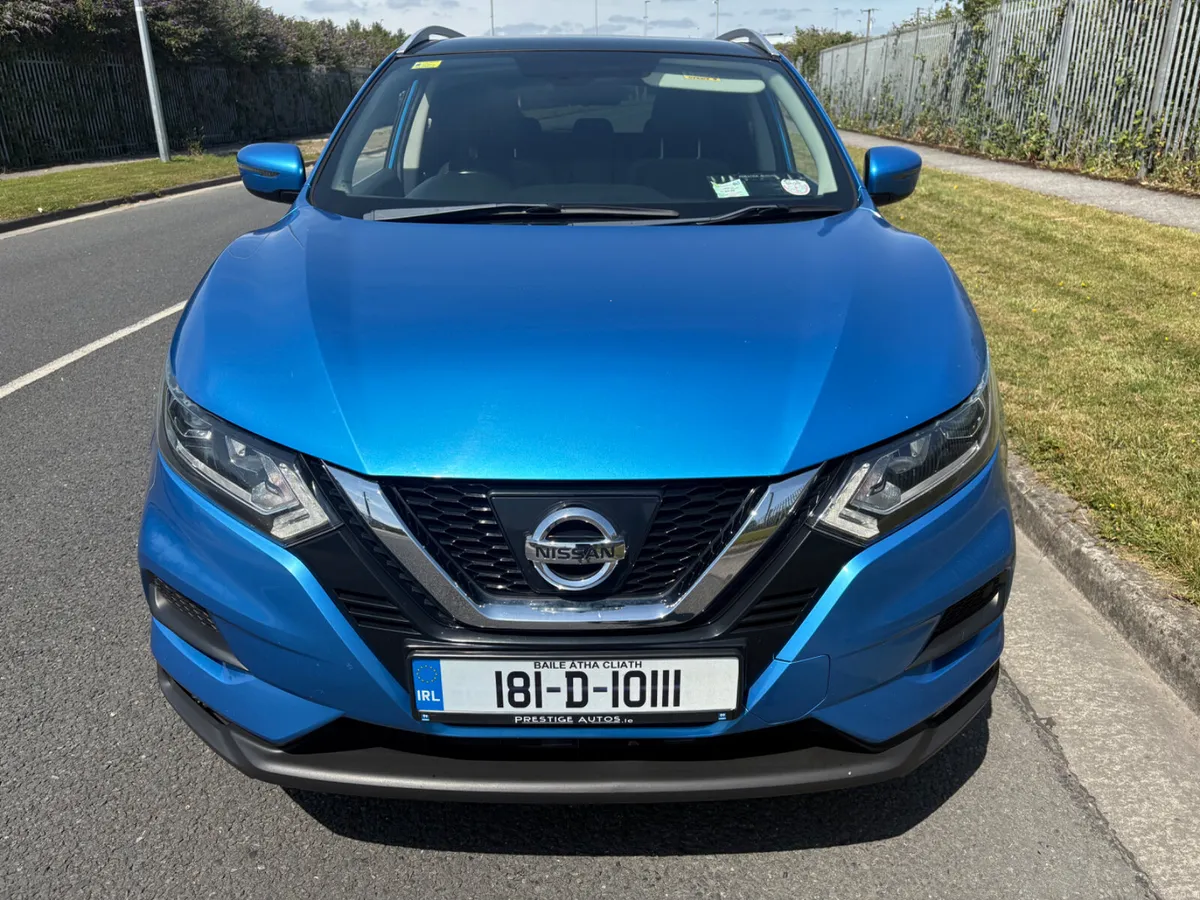 Nissan Qashqai 1.2 petrol auto, panroof - Image 2