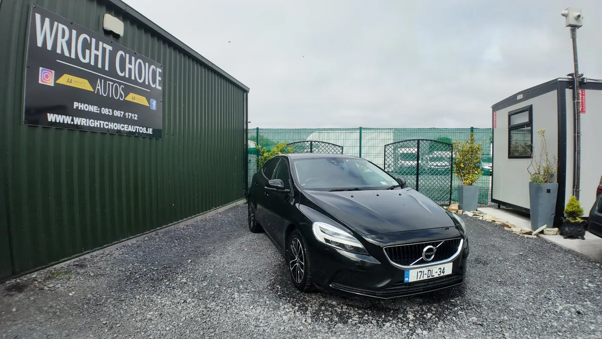 2017 Volvo V40 2.0L Manual NCT 07/27 - Image 4