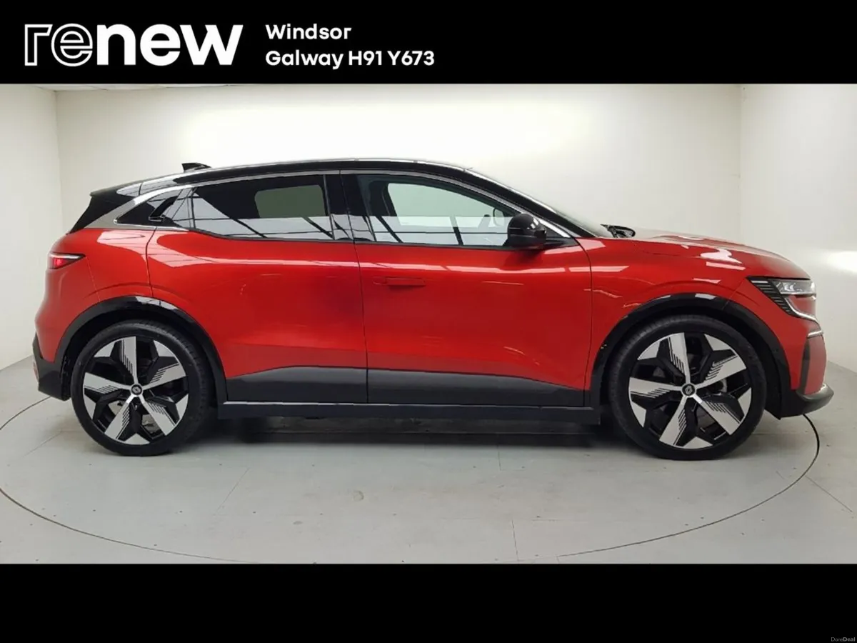 Renault Megane E-Tech EV60 220hp Techno - Image 6