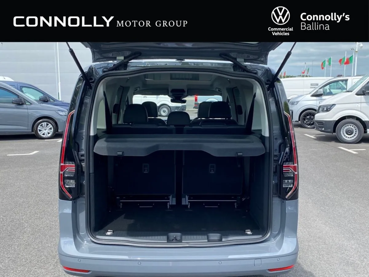 Volkswagen Caddy Maxi Life Dark Label 7 seats PHEV - Image 5