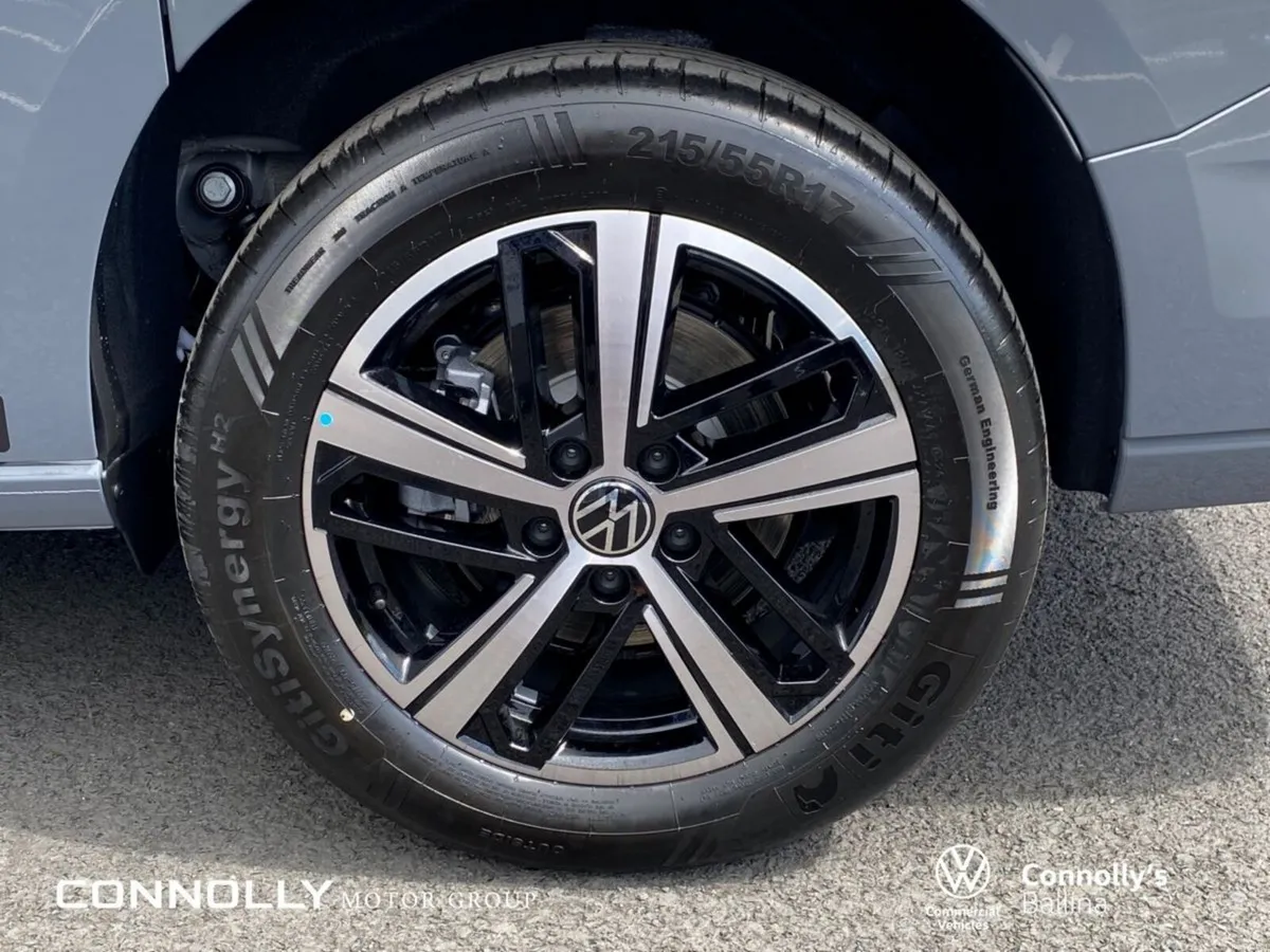 Volkswagen Caddy Maxi Life Dark Label 7 seats PHEV - Image 6