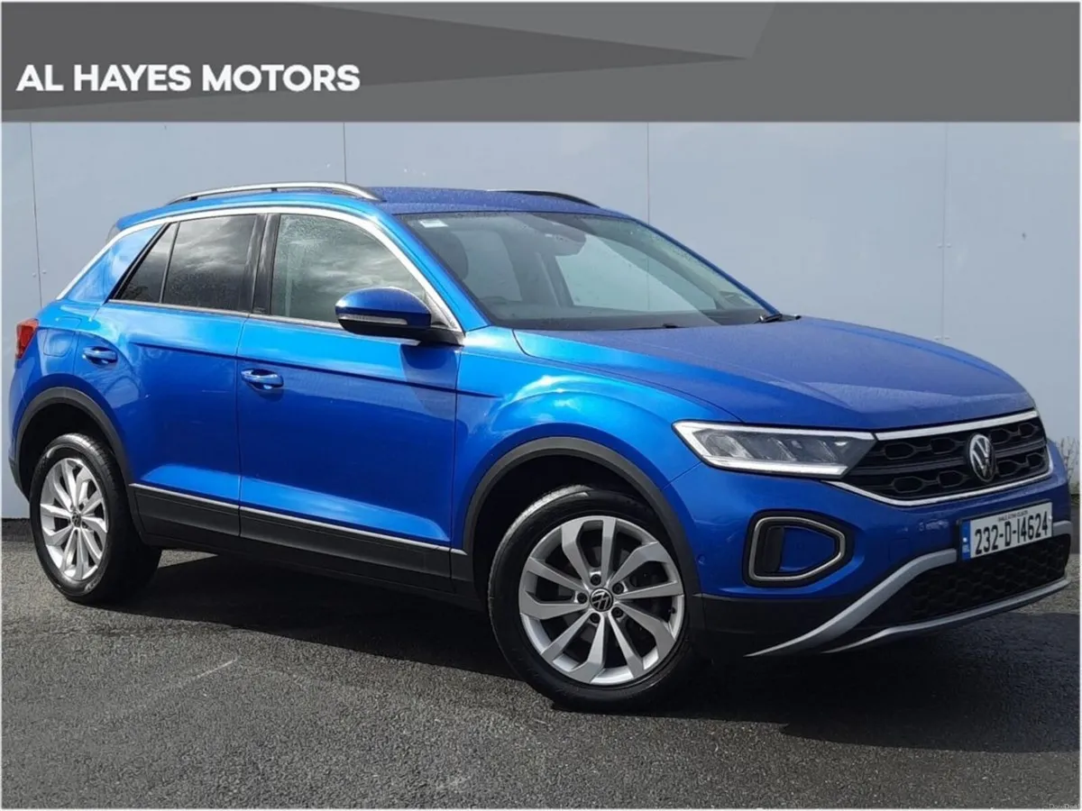 Volkswagen T-Roc **PARKING PACK**LIFE 2.0 TDI 6SPE - Image 1