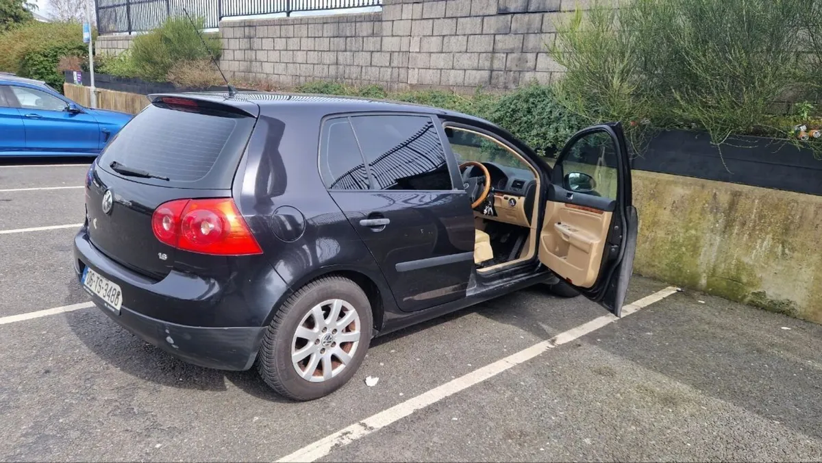 Volkswagen Golf 2006 Petrol / LPG - Image 4