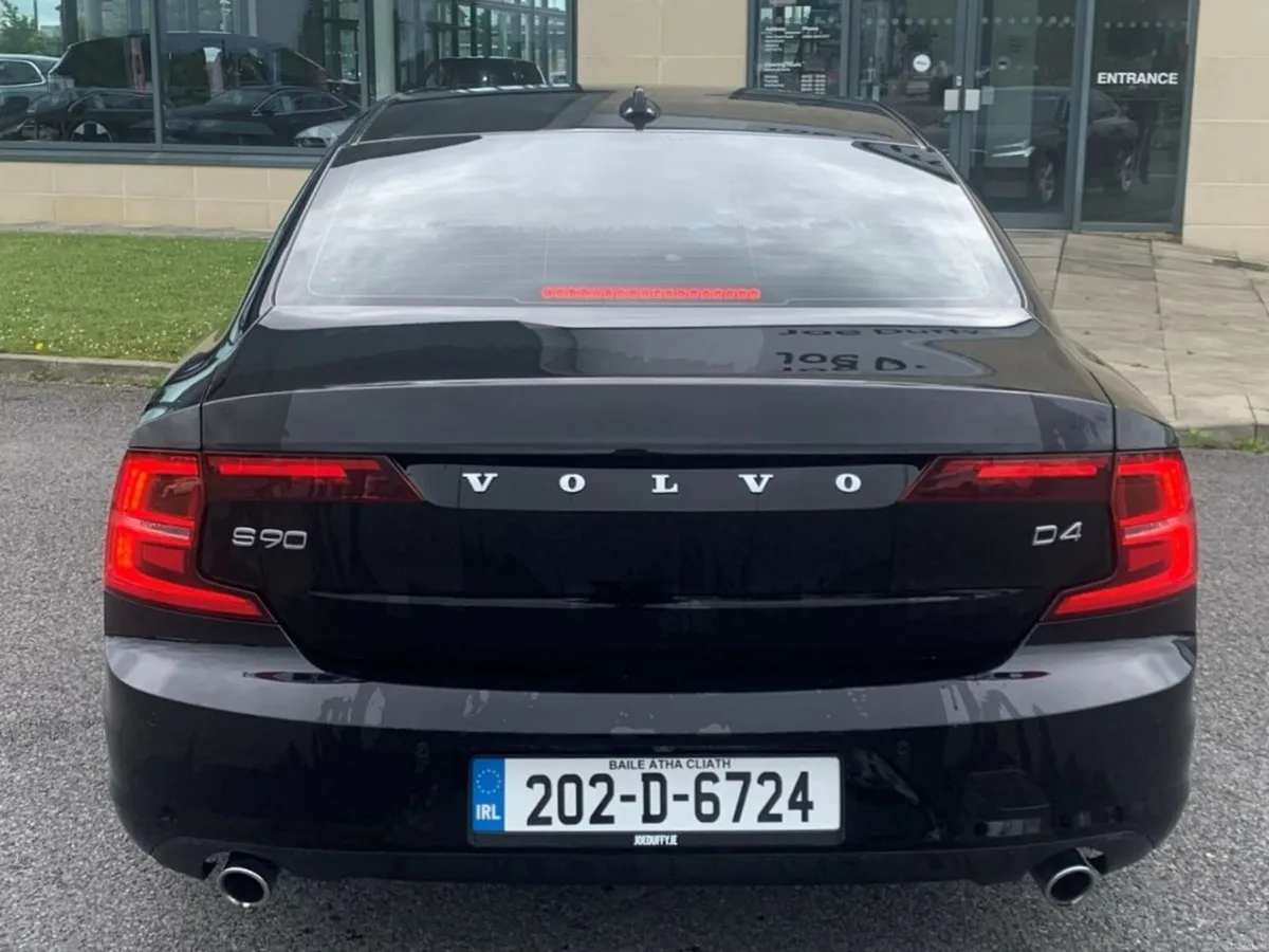 Volvo S90 Momentum D4 *Harmon Kardon Audio, Low Km - Image 4