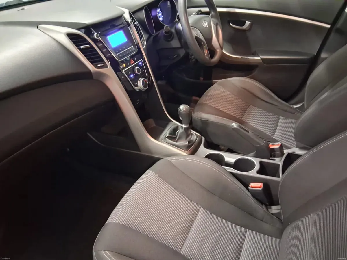2016 Hyundai i30 Nct March 2028 - Image 6