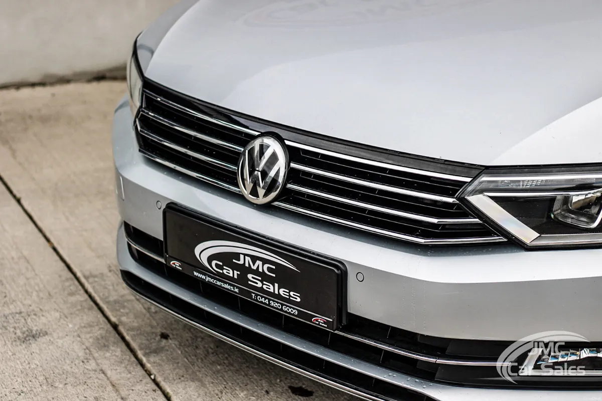 2016 VOLKSWAGEN PASSAT BLUE MOTION - Image 3