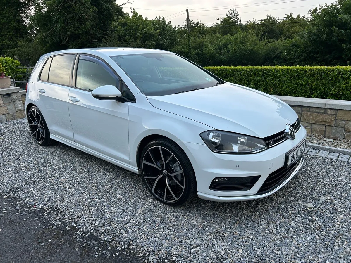 2015 Volkswagen Golf 1.6TDI R LINE - Image 1