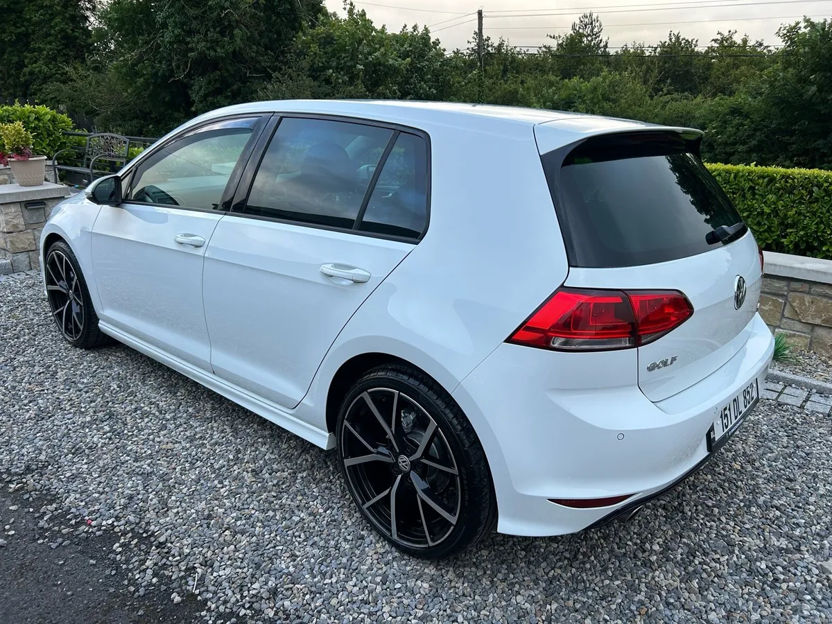 2015 Volkswagen Golf 1.6TDI R LINE - Image 3