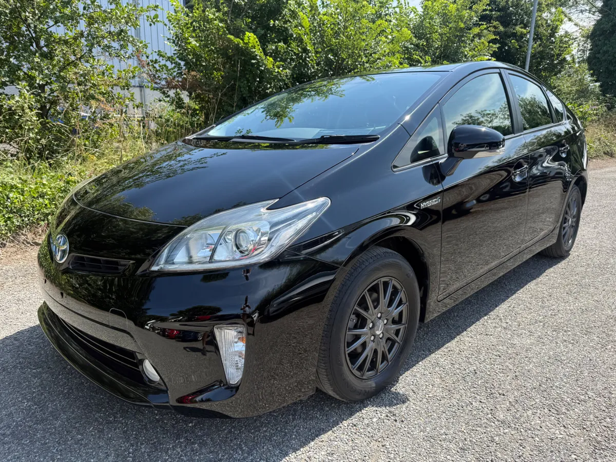 Toyota Prius - Image 2