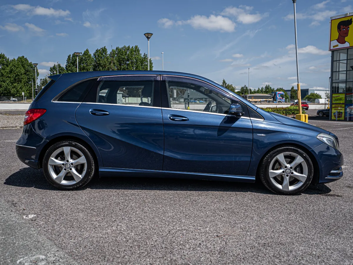 Mercedes-Benz B-Class 2012 - Image 3