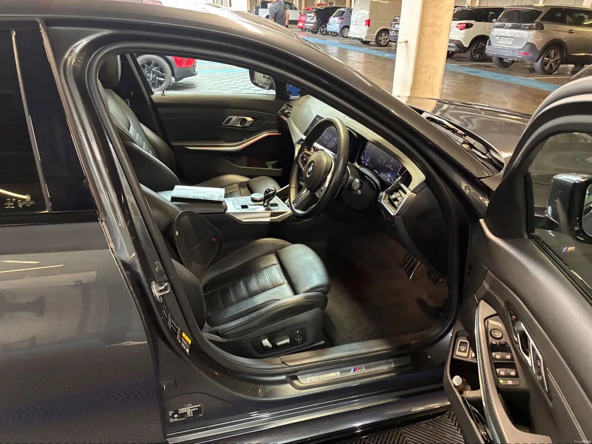 BMW 3-Series 2021 - Image 3