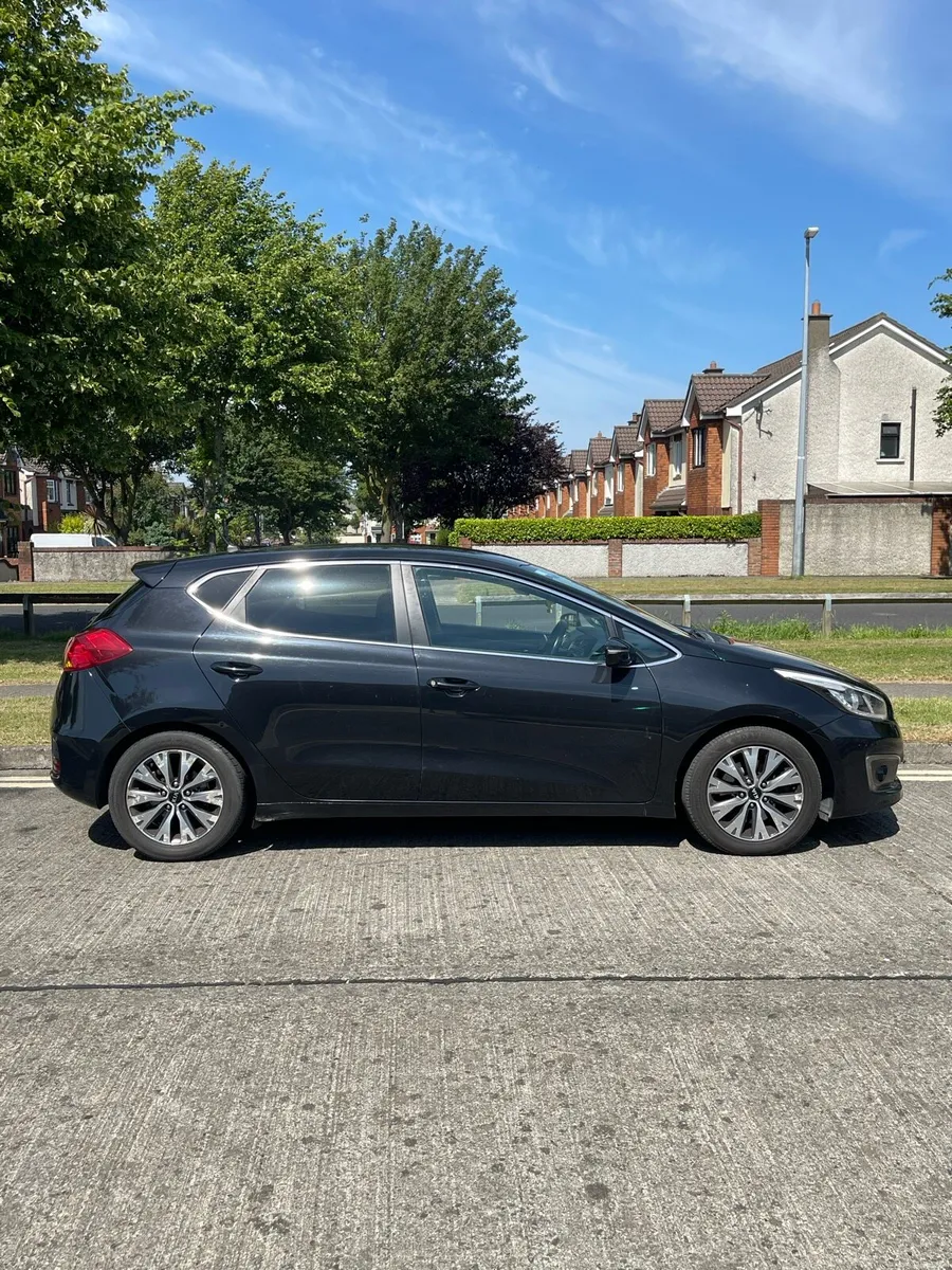 2017 Kia Ceed 1.4crdi Nct 07/28 + Tax - Image 2