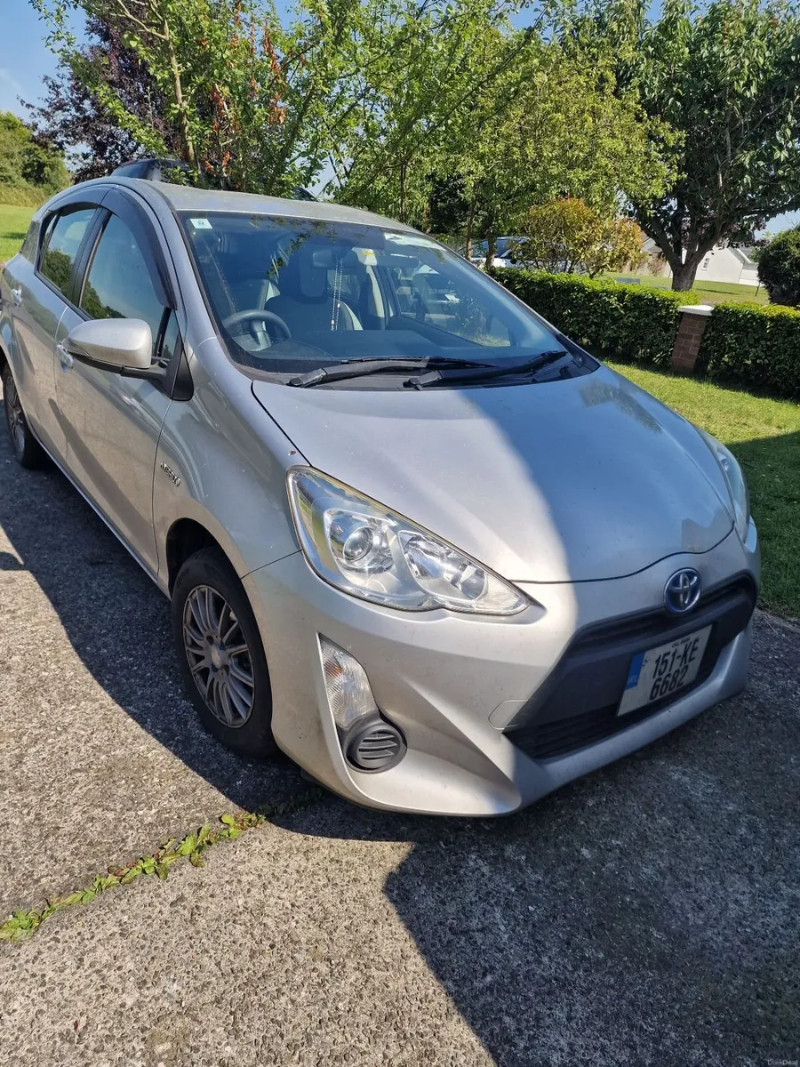 Toyota Aqua 2015 - Image 2