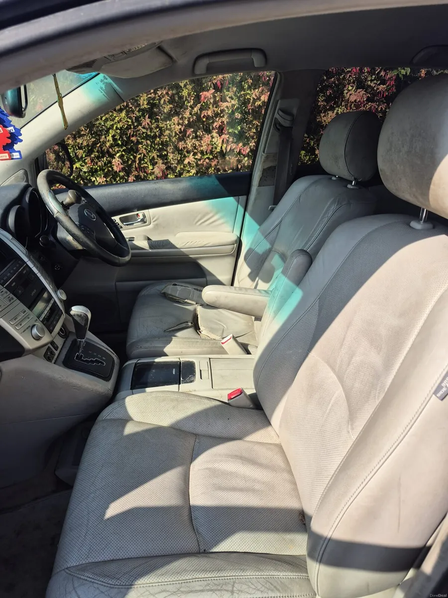 Lexus Rs400 - Image 2
