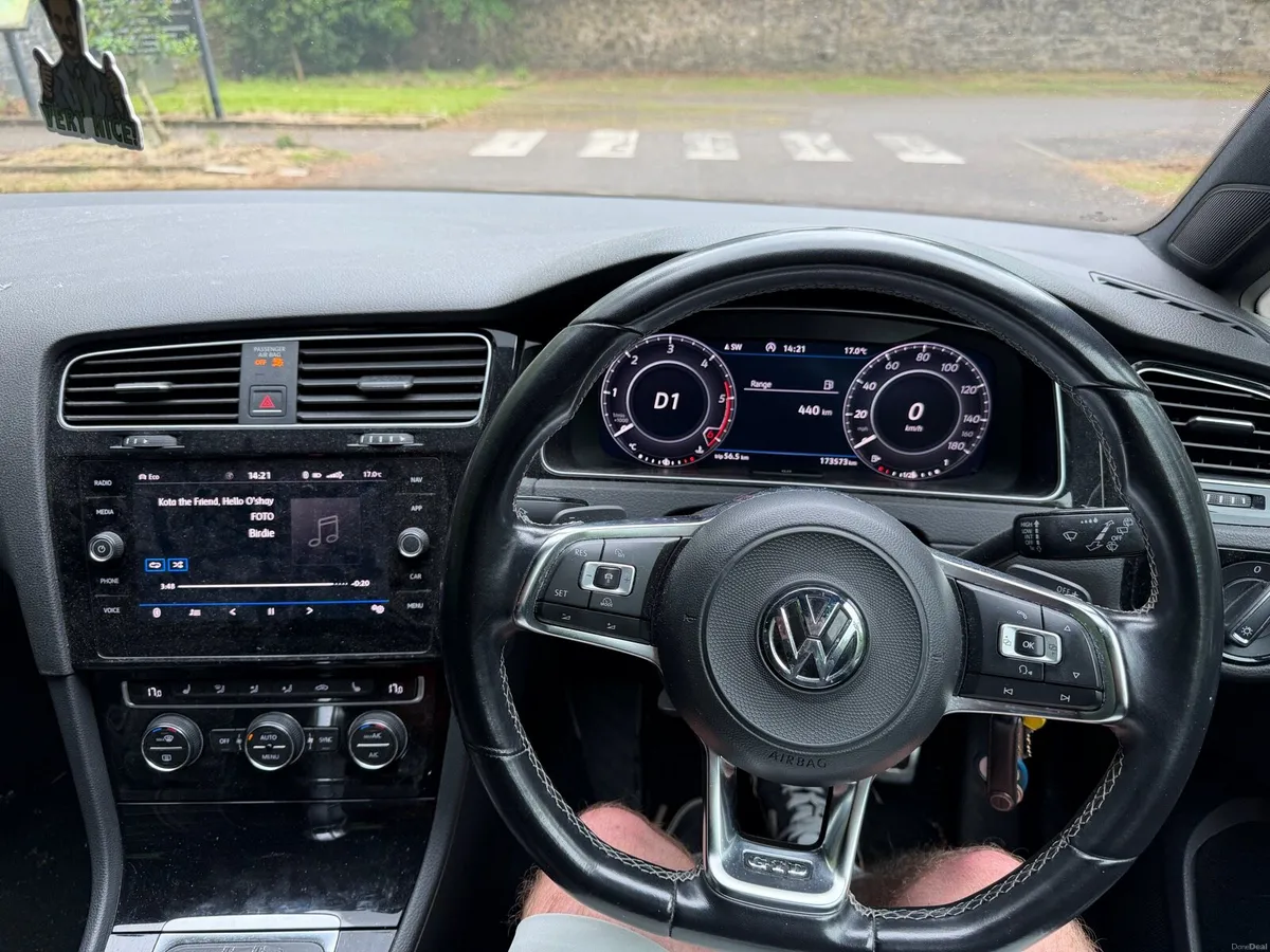 VW Golf GTD 2018 DSG 3Door - Image 4