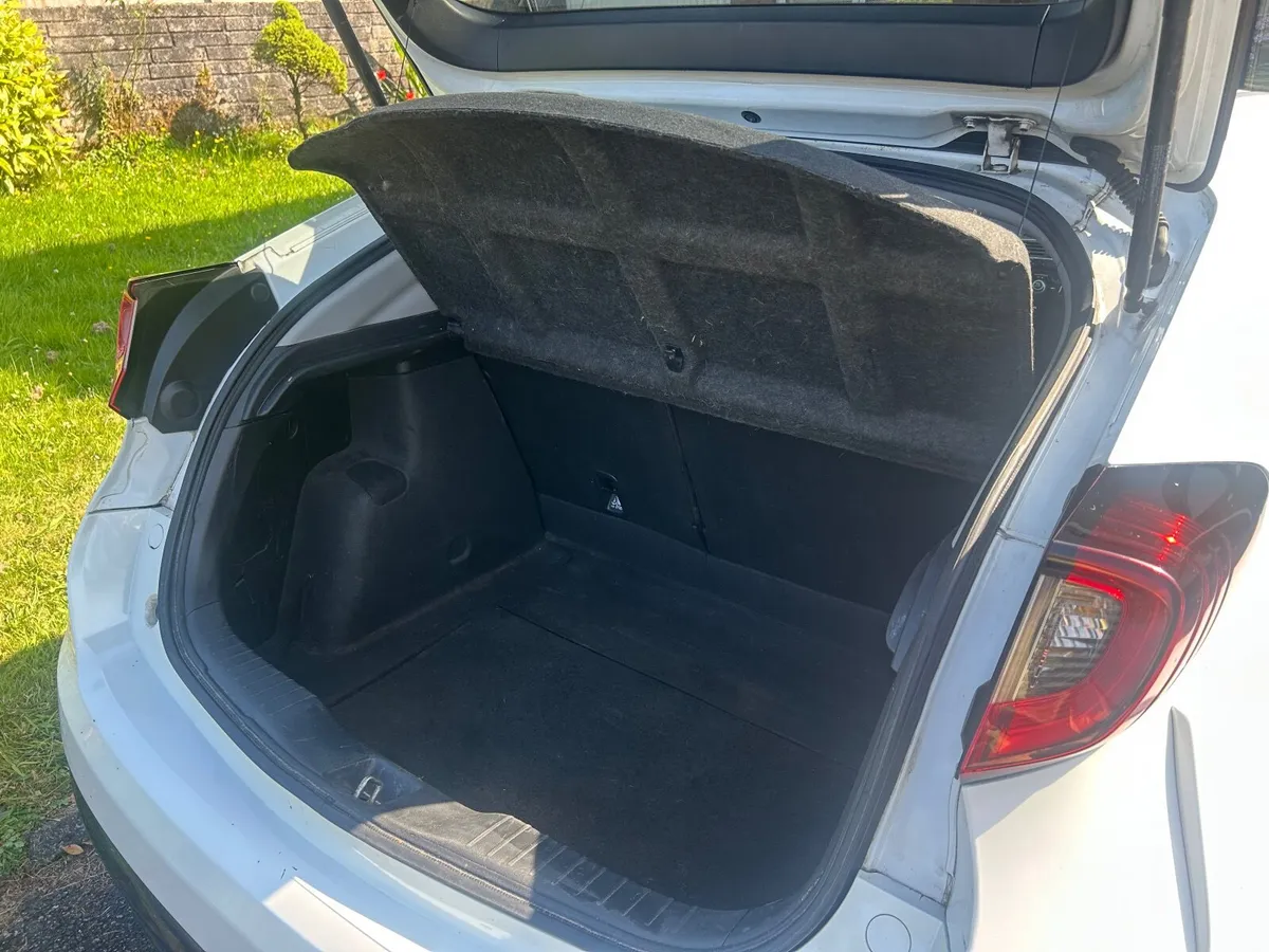 Honda Civic 2015 - Image 3