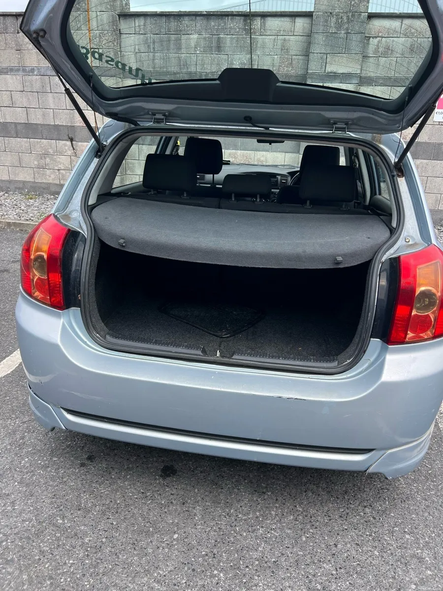 Car - Image 2