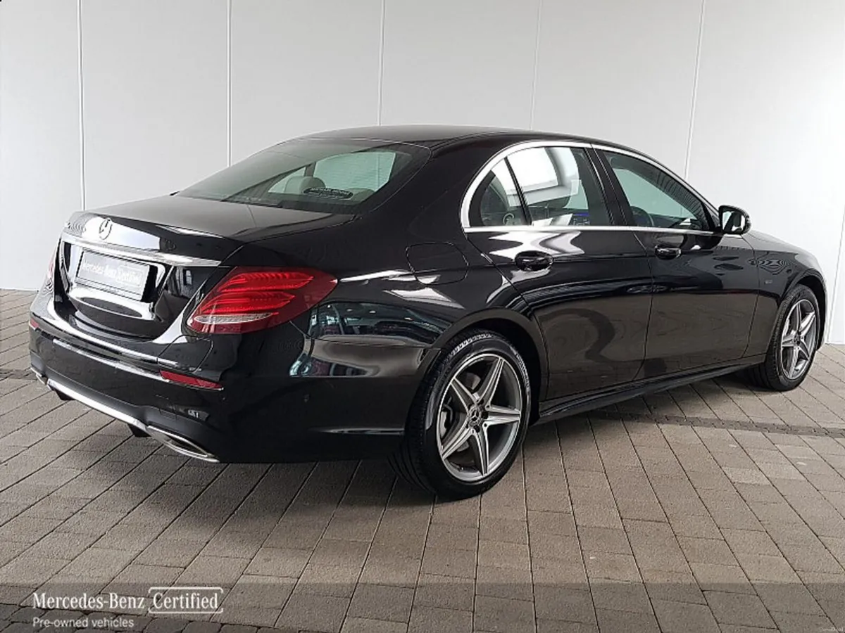 Mercedes-Benz E-Class E300e PHEV AMG LINE AUTO *( - Image 4