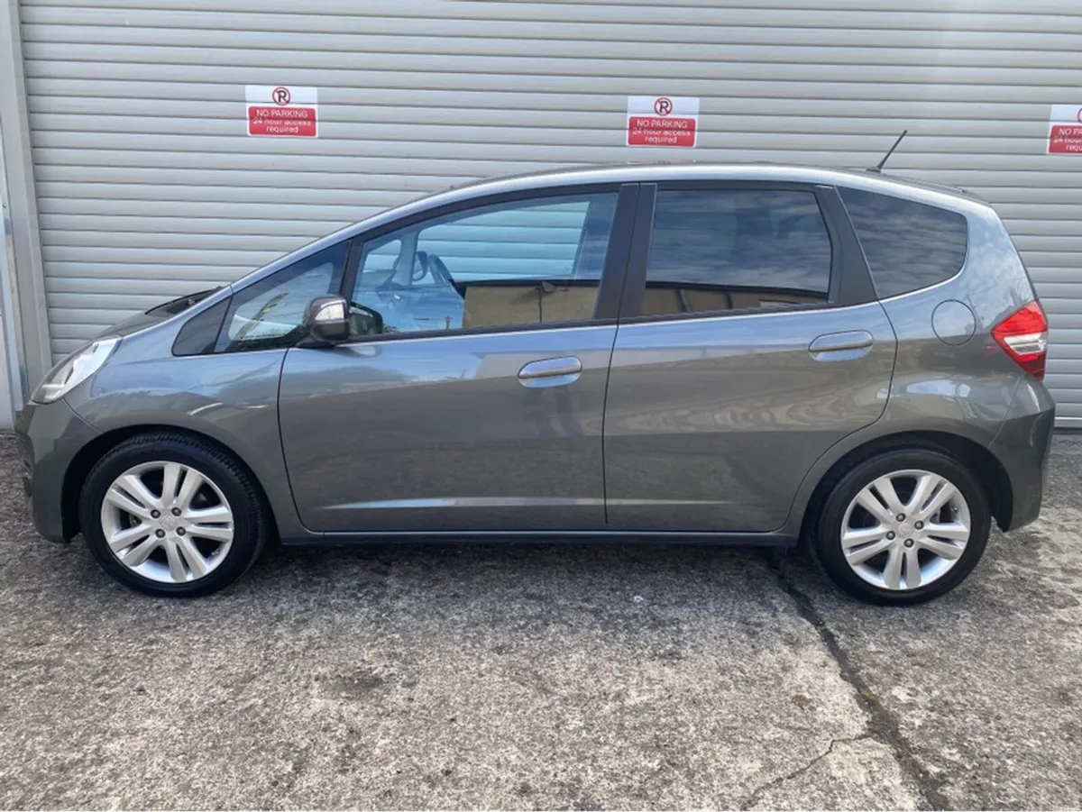 Honda Jazz 1.4 I VTEC EX  AUTO ORIGIONAL IRISH CAR - Image 2