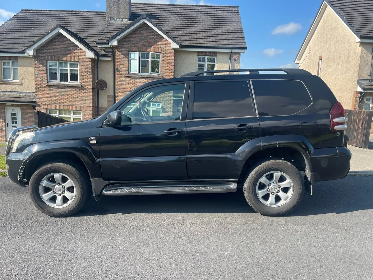 Toyota Land Cruiser - Image 2