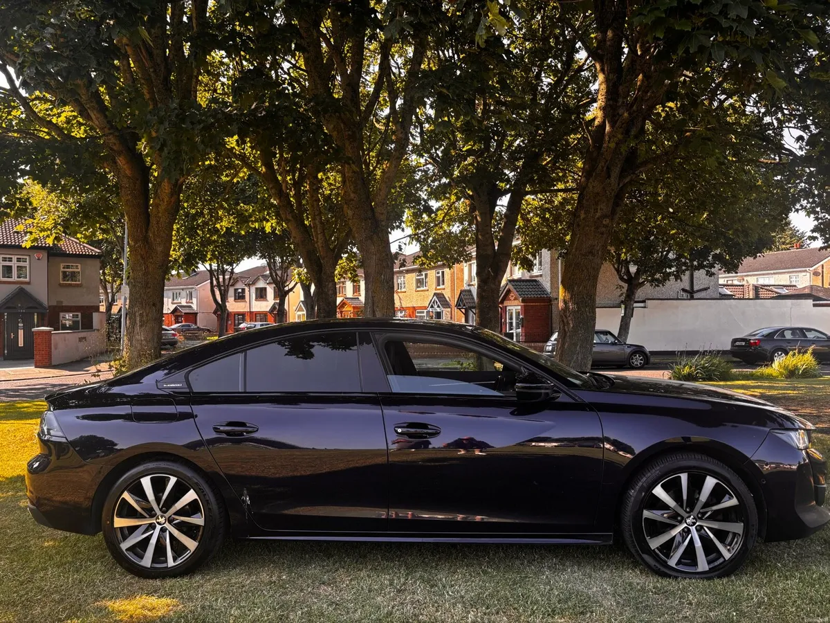 PEUGEOT 508 1.2 AUTO /// GT LINE - Image 2