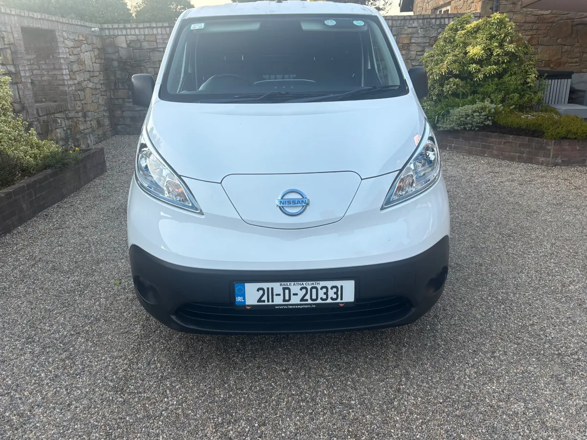 2021 Nissan NV 200 40kw electric Battery SOH 95.2% - Image 1