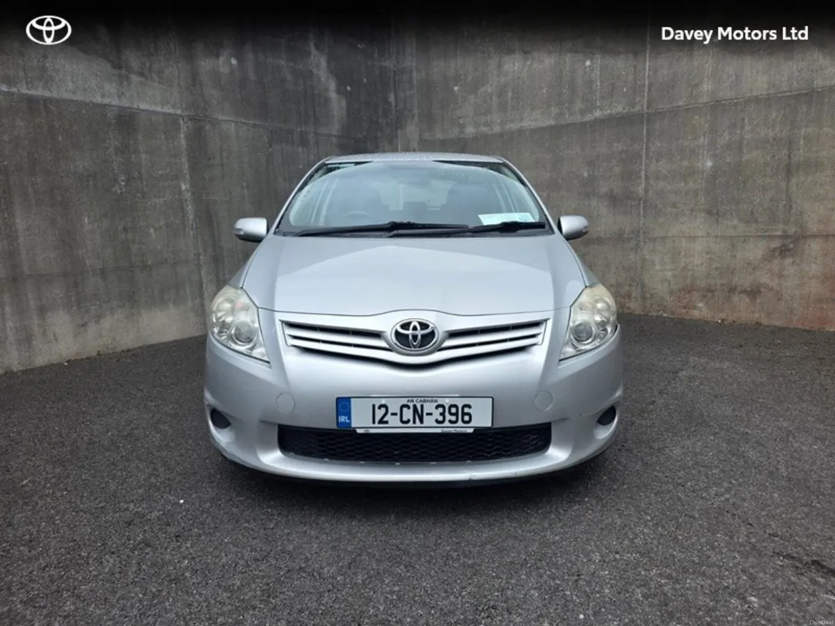 Toyota Auris MC 1.4 D-4D TERRA 5DR - Image 5